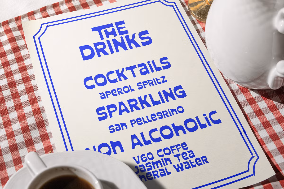 Visual representation of Shandy Molly font's character design