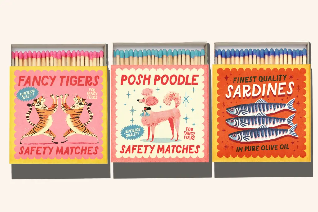 Lucky Fish Fonts specimen — Character set and features